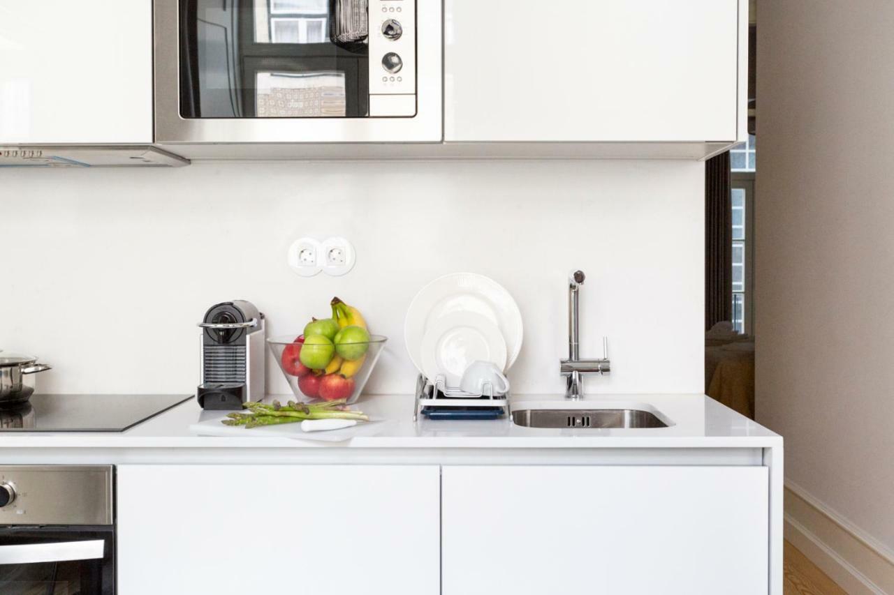 Joivy Wonderful 2Br Flat In The City Centre Lisbona Esterno foto