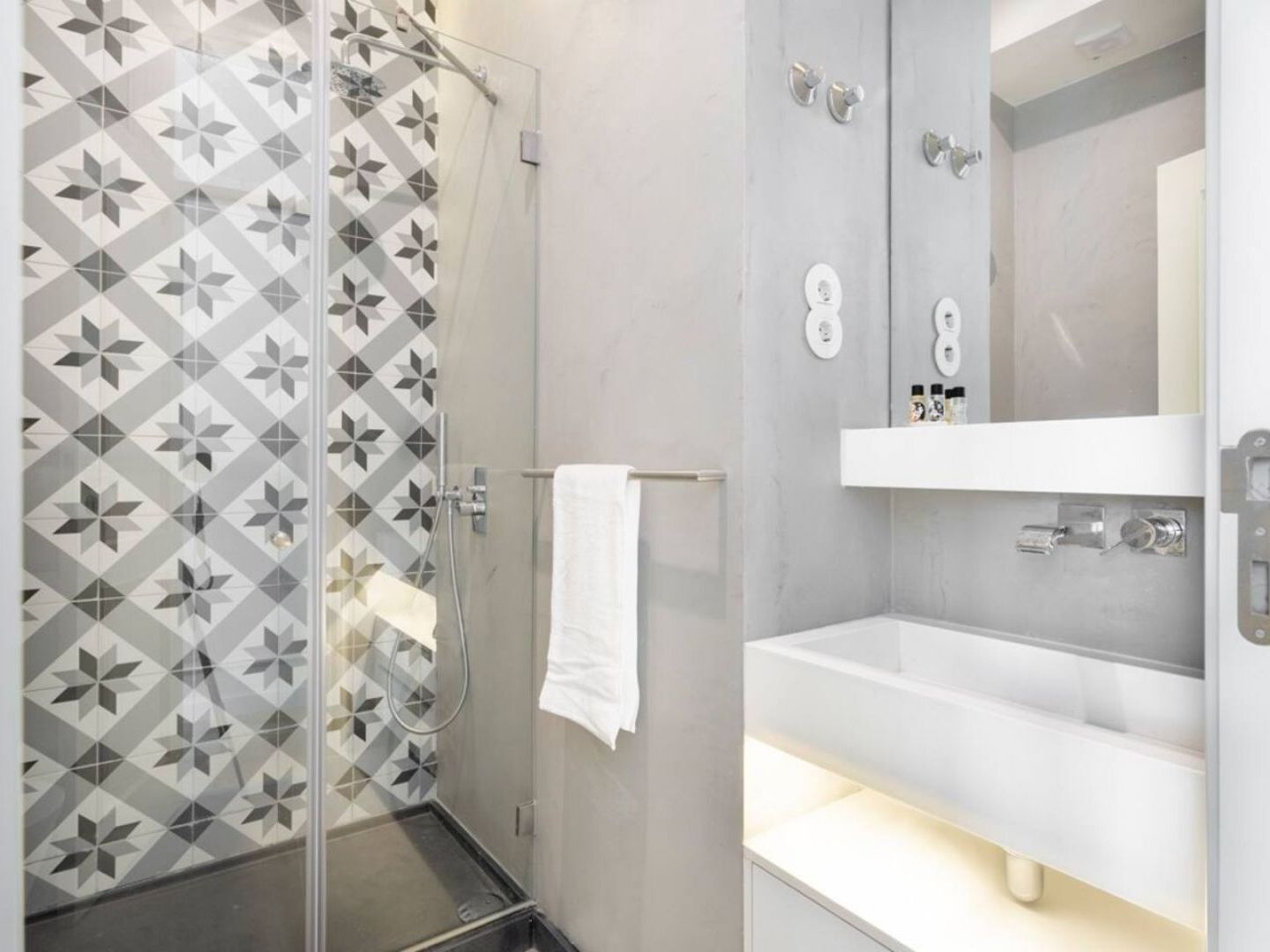 Joivy Wonderful 2Br Flat In The City Centre Lisbona Esterno foto