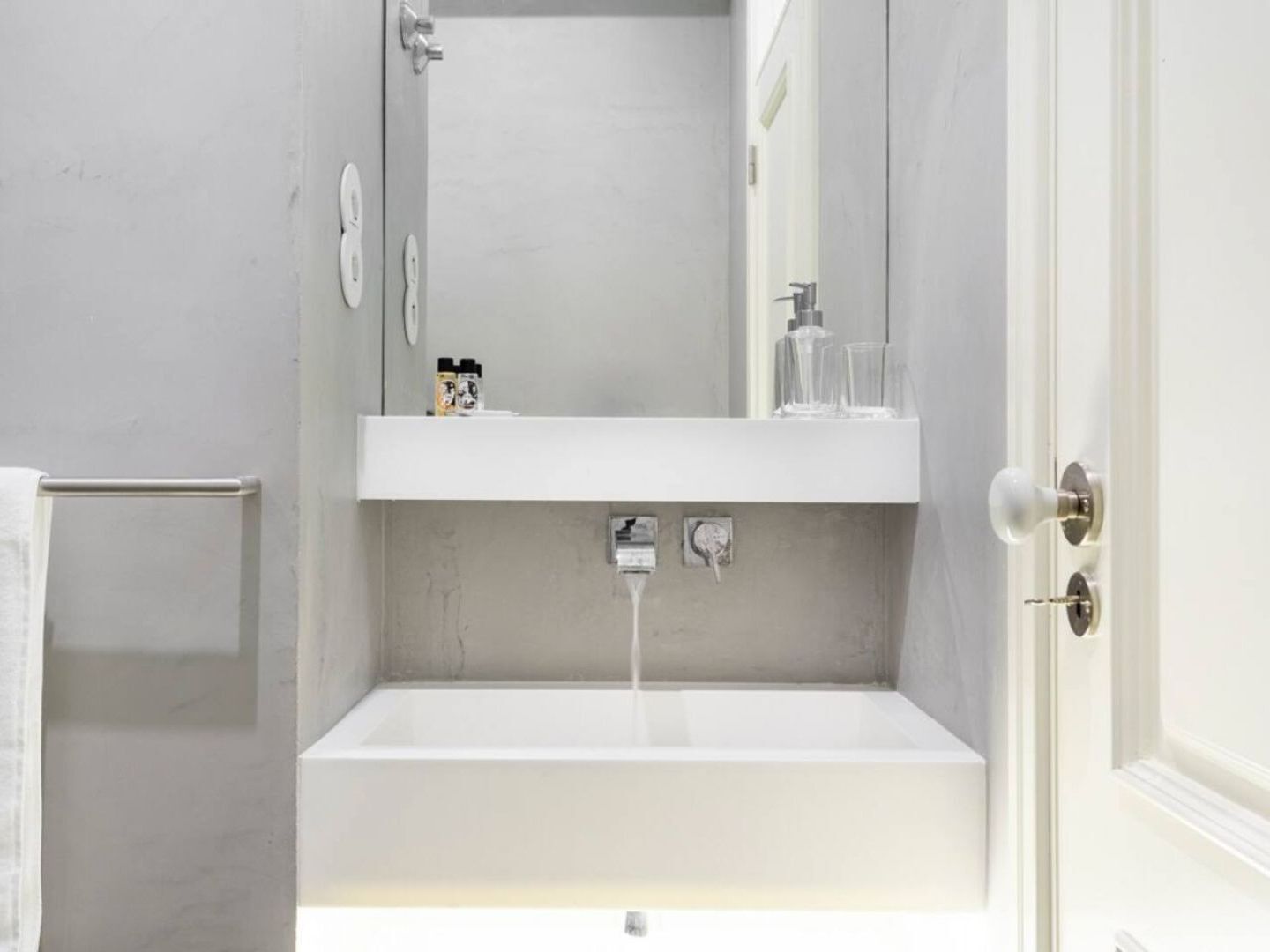 Joivy Wonderful 2Br Flat In The City Centre Lisbona Esterno foto